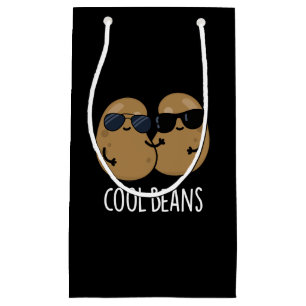 Cool Beans Funny Veggie Legume Pun Dark BG Klein Cadeauzakje