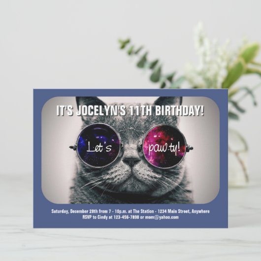 Cool Chat Anniversaire Fête Invitation (Debout devant)