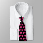 Cool coeur noir et rose motif mariage cravate<br><div class="desc">Cool noir et rose coeur motif mariage cravate  . Conception très triste pour mariage,  Saint Valentin,  rencontre romantique ou rendez-vous avec petite amie,  femme,  fiance etc. Montre l'amour. Idéal aussi pour les mariés et les groomsmen à la fête de mariage.</div>