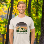 Cool Custom Road Triage Forêt coucher de soleil<br><div class="desc">Customisez vos propres t-shirts tricolores pour un voyage en famille dans la nature cet été ou cet automne. Personnalisez avec votre nom de famille sous la forêt verte d'arbres et le coucher de soleil de montagne foncé pour un séjour de vacances cool pour votre groupe en plein air.</div>