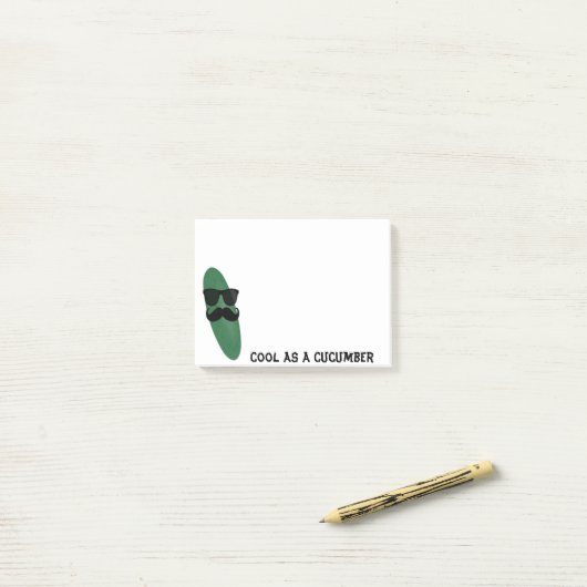 Cool en tant que notes de post-it de concombre (Sur un bureau)