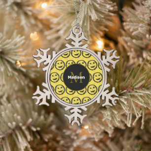 Cool gelukkig glimlachend gezicht patroon geel Mon Tin Sneeuwvlok Ornament