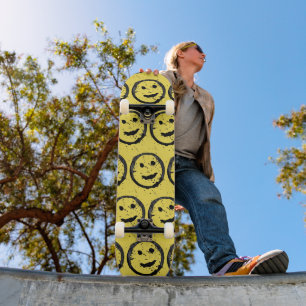 Cool Geproduceerd Gelukkig glimlachend gele gezich Skateboard
