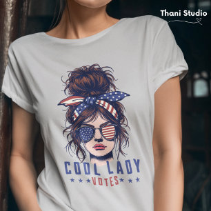 Cool Lady stemt rommelig haar Lady Election T-shirt