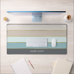 Cool Moderne Stripes Personnalisé<br><div class="desc">Ce tapis de bureau personnalisé est à la fois élégant et fonctionnel. Personnalisez ce design avec votre nom ou vos initiales,  pour ajouter une touche unique et personnelle à votre bureau ou à votre espace de travail.</div>