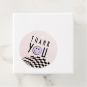 Cool One Girl's First Birthday Checkered Retro Bedankjes Labels (In situ)