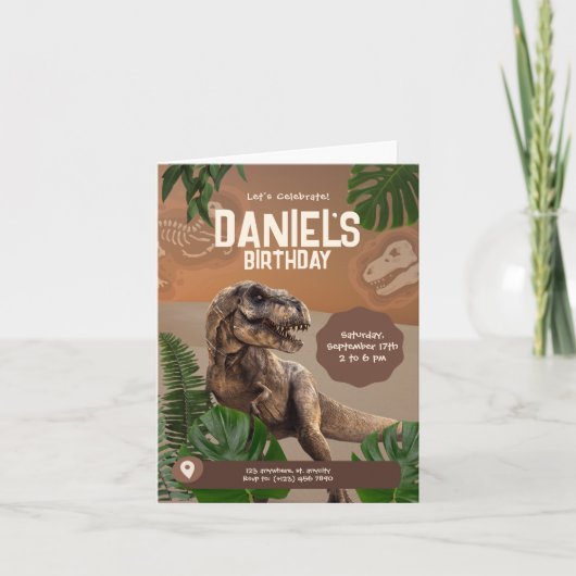 Cool Realistic Dinosaur Birthday Uitnodiging (Voorkant)