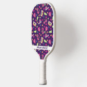 Cool Retro 80s Paarse roze Patroon Aangepaste teks Pickleball Paddle (Links)
