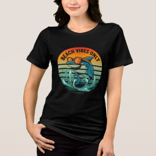 Cool Retro Shark met zonnebril – Beach Vibes Only Tri-Blend Shirt