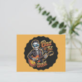 Cool Skeleton Bad to the Bone beroemd gemaakt door Feestdagenkaart (Staand voorkant)