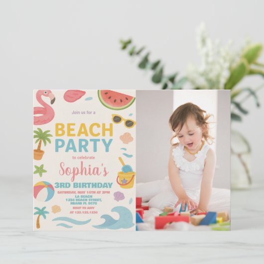 Cool Summer Beach Anniversaire Invitation & Décor (Debout devant)