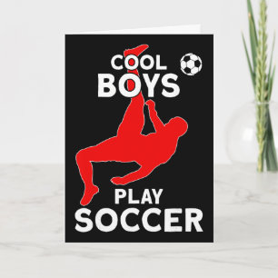 Coole jongens spelen voetbal kaart