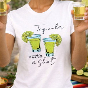 Coole Tequila Die Een Slokje Waard Is T-shirt
