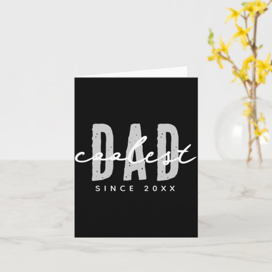 Coolest Dad Since 20xx Modern Simple Preppy Kaart (Gele Bloem)