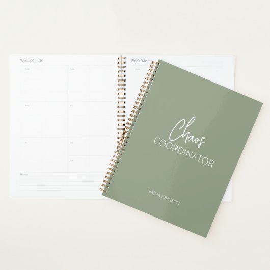 Coordinateur du chaos | Olive Green Planner (Devant avec enveloppe)
