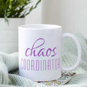 Coordinateur du Chaos Script violet café Mug