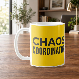 Coordonnateur de chaos Tasse jaune gras drôle