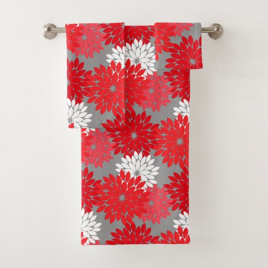 Copie florale moderne de kimono, rouge et gris de (En situation)