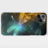 Coque iPhone 11Pro Max Vol de libellule verte lumineuse (Dos Horizontal)