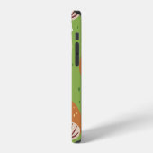 Coque iPhone 12 Champignons d'automne : motif vert continu. (Côté gauche)