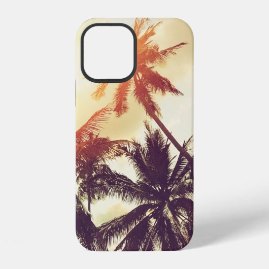 Coque iPhone 12 Fond de plage tropicale avec silhouettes de palmie (Verso)