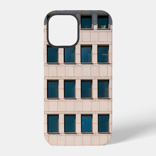Coque iPhone 12 La façade du bâtiment moderne de forme rectangulai (Verso)