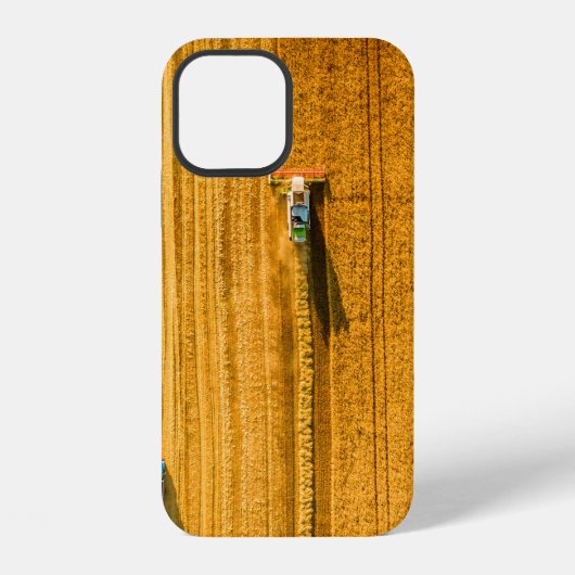Coque iPhone 12 Machine de moissonneuse travaillant sur le terrain (Verso)