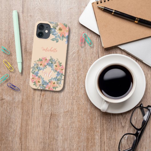Coque iPhone 12 Mini Couronne Monogramme M Fleur de Pêche Moderne Éléga
