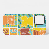 Coque iPhone 12 Papier peint en patchwork de tissu de chat drôle, (Verso Horizontal)