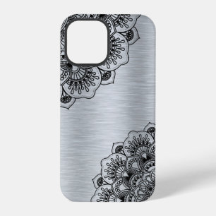 Coque iPhone 12 Pro Mandala vintage noir sur aluminium brossé argenté