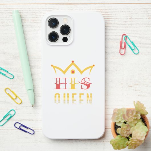 Coque iPhone 12 Pro Max Sa Reine (Sur le bureau)