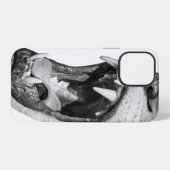 Coque iPhone 12 The lion roars (Verso Horizontal)