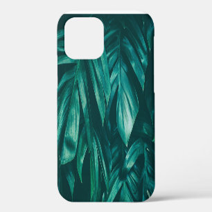 Coque iPhone 12 Vert foncé, feuillage de jungle tropicale.