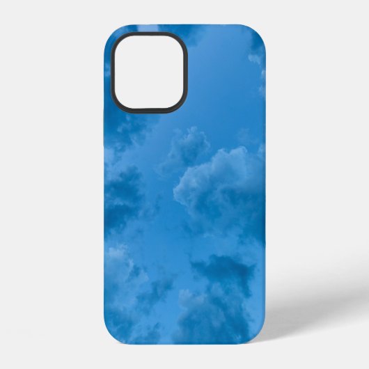 Coque iPhone 12 Vue en contre-plongée de nuages bleus (Verso)
