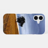 Coque iPhone 16 Arbre dans un champ de blé (Verso Horizontal)
