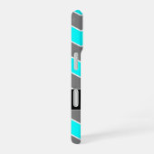 Coque iPhone 16 Bleu cyan, Gris, Chevron noir, Monogramme (Côté droit)