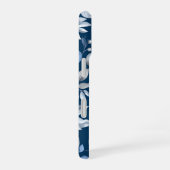 Coque iPhone 16 Blue Leaf Berry Pattern (Côté droit)