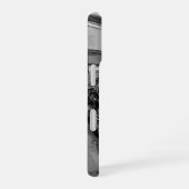 Coque iPhone 16 BMW - Shadow Grille Dominance (Côté droit)