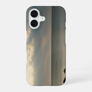 Coque iPhone 16 Ciel matinal sur la plage en Grèce Photo de paysag