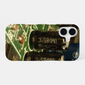Coque iPhone 16 Circuits informatiques pour technophiles (Verso Horizontal)