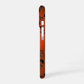 Coque iPhone 16 DAMASK GEM MONOGRAM orange noir violet (Côté gauche)