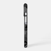 Coque iPhone 16 Dark Camo Motif (Côté gauche)