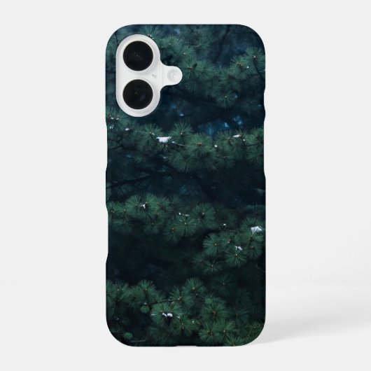 Coque iPhone 16 Dark Green Pine in Falling Snow Case (Verso)