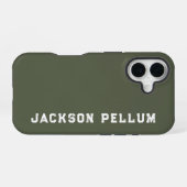 Coque iPhone 16 Étui de nom de monogramme vert camouflage minimali (Verso Horizontal)