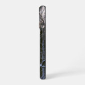 Coque iPhone 16 Forêt d'arbres enneigés (Côté gauche)