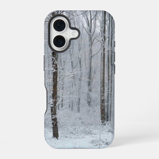 Coque iPhone 16 Forêt d'arbres enneigés (Verso)