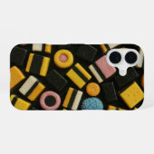 Coque iPhone 16 Licorice motif toutes sortes drôle (Verso Horizontal)