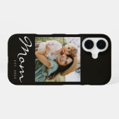 Coque iPhone 16 Maman noire établie script photo Case-Mate (Verso Horizontal)