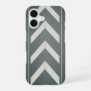Coque iPhone 16 Marquage routier Chevron Rétro