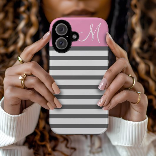 Coque iPhone 16 Monogramme rose et charbonnier
